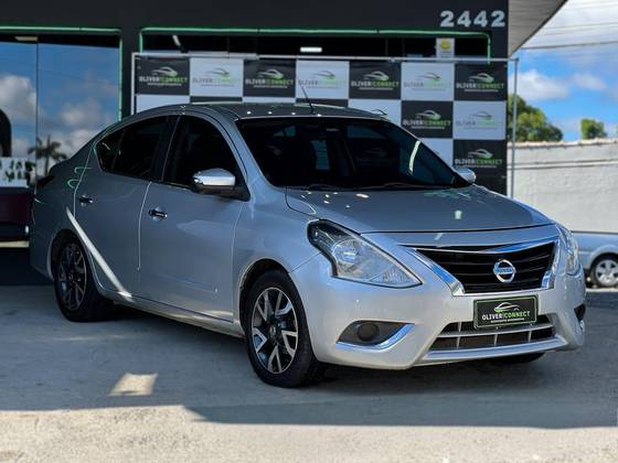 NISSAN VERSA 1.6 16V FLEXSTART UNIQUE 4P XTRONIC